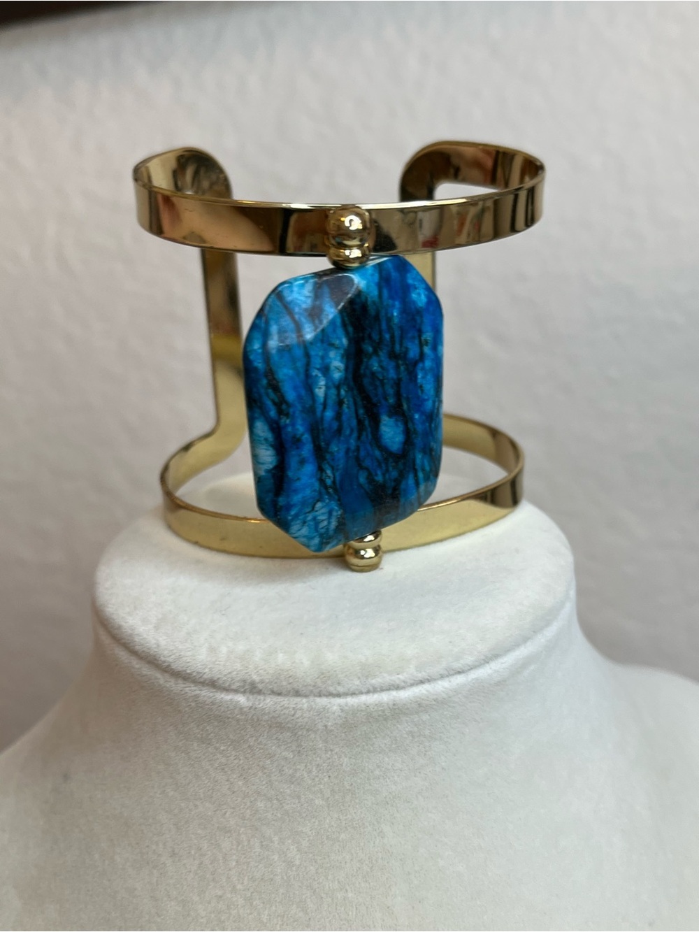 Blue Stone Elegant Gold Tone Hinge Enamel Bangle Bracelet